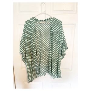 Kimono- green with white dots